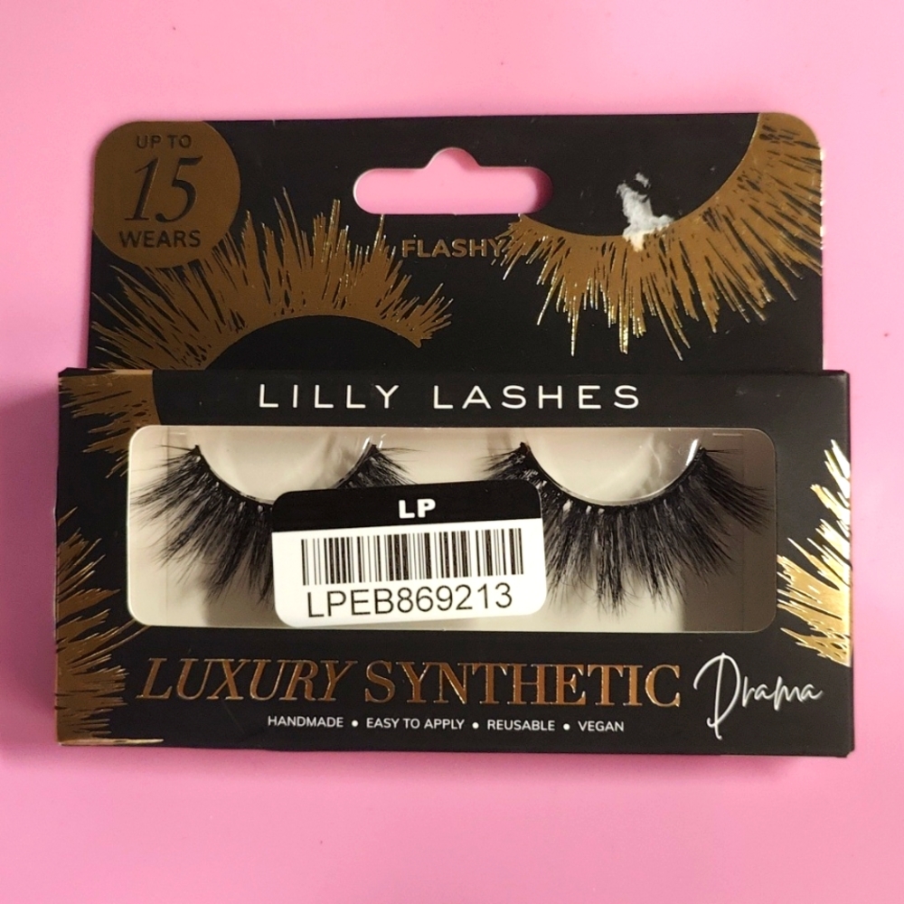 Lilly Lashes Drama- flashy